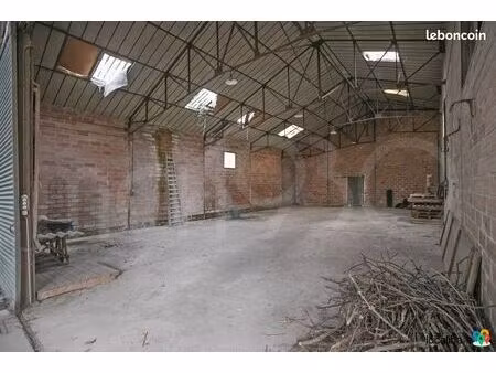 location hangar 300m2 15 min de lille