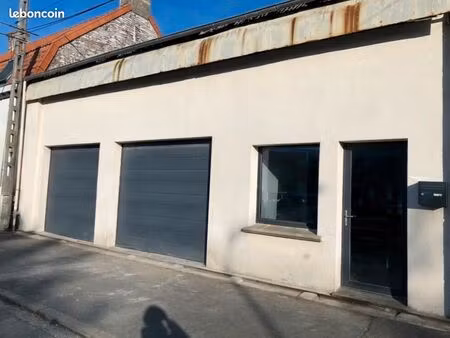 a vendre : entrepôt en front a rue avec bureau