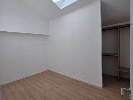 à louer à l’année – appartement t2 duplex – aytré