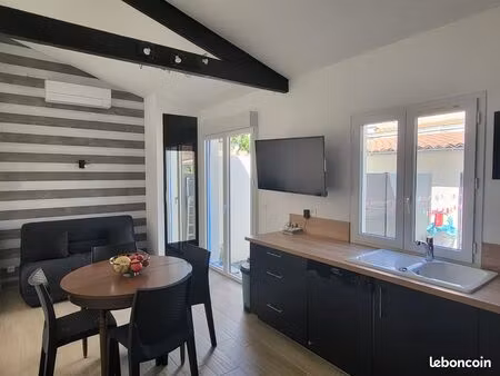 maison f2 piscine terrasse commerces