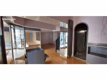 local commercial 62 m²