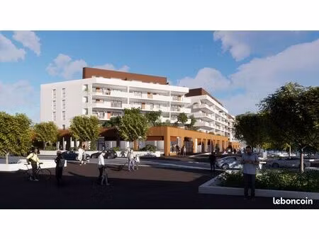 2 locaux commerciaux à louer : 74m² et 146 m²