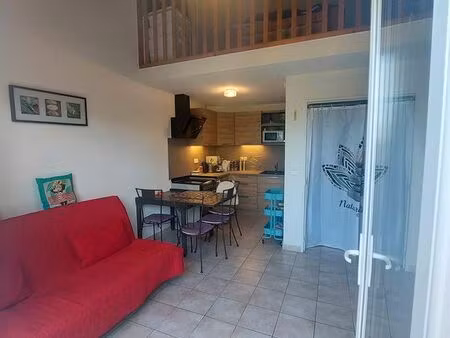 très beau studio dans résidence de vacances avec piscines