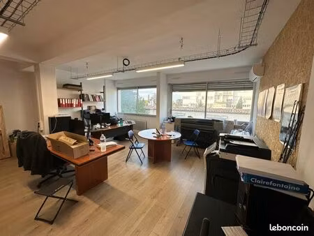 bureau 34m2 montpellier