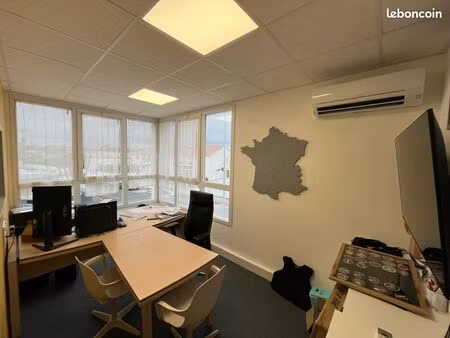 bureau neuf à louer