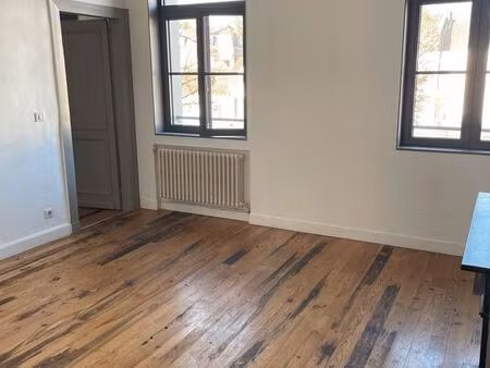 loue t2 sur les quais de la scarpe