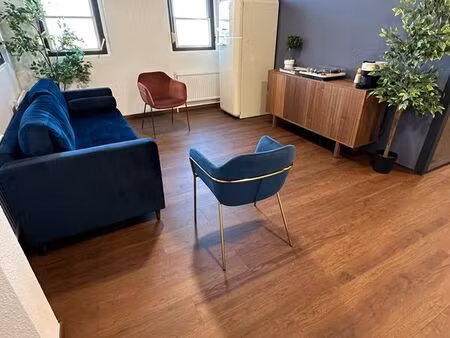 a vendre bureau meublé