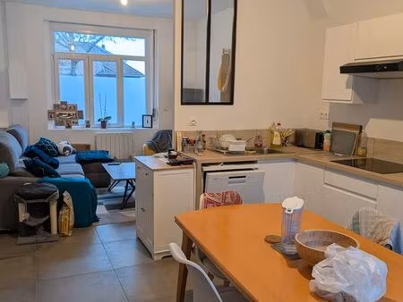 maison 2 chambres + 25m² d’extérieur  comme neuve. bvld egalite