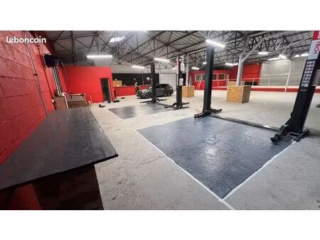 garage mécanique auto et carrosserie à vendre avec matériel inclus