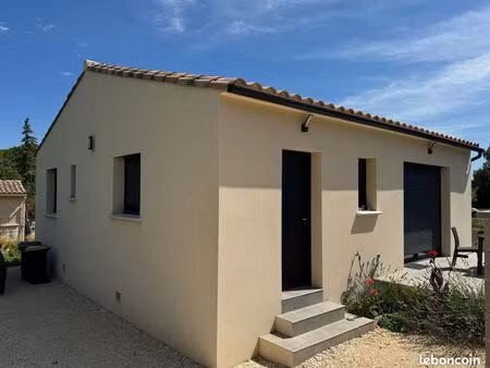 villa 4 pièces 77 m²