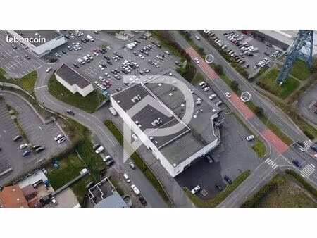 local commercial 400 m²