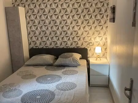 f3 rez de jardin près d arènes colocation accepte