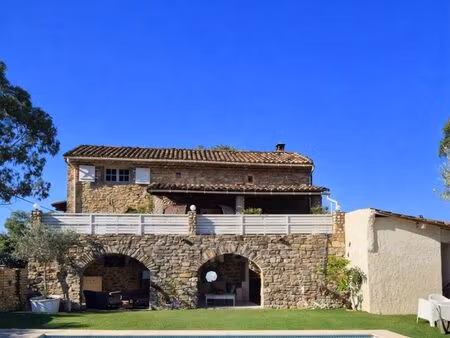 mas en pierre de charme 180m2