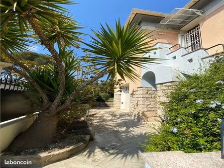 nimes puech du teil - maison de charme type 5 avec jardin