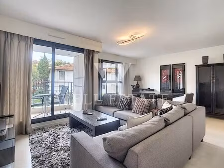 cannes – appartement d’architecte carlton riviera – 2 pièces avec terrasse