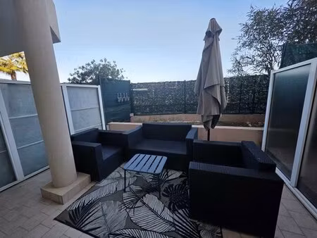 studio rez de jardin saint laurent du var