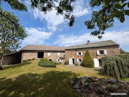 propriété 190 m² saint-jeures