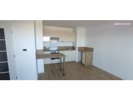 t2 48m2 avec balcon comines centre