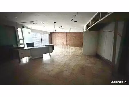 local commercial 469 m²