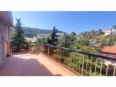 nice - st sylvestre - studio de 38m2 - terrasse