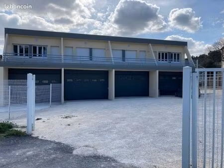 local artisan av kennedy à nîmes