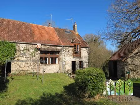 charmante maison en pierre de 3 chambres avec jardin  dépendanc