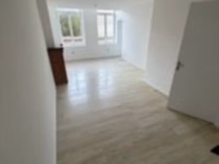 t2 vaste et lumineux. tourcoing centre