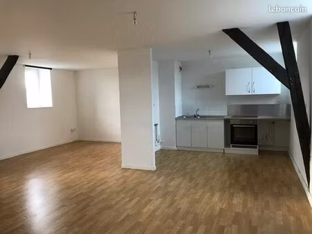 appartement 3 pièces 75 m²