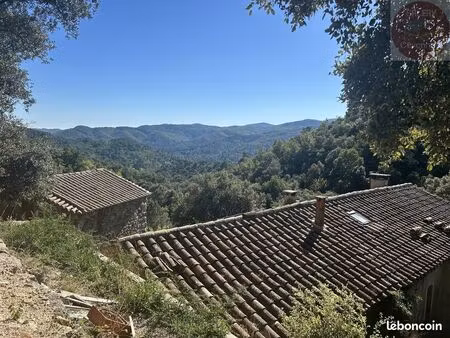 mas 6 pièces 214 m²