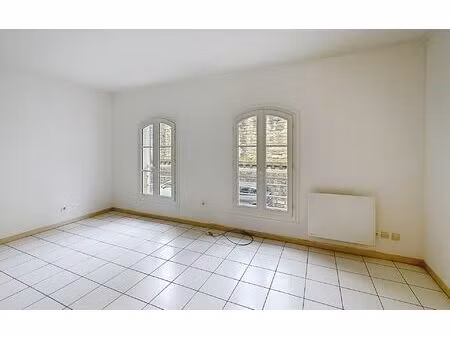 location appartement  49.2 m² t-2 à avignon  650 €