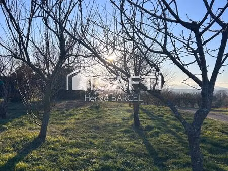 terrain constructible 600 m² plat