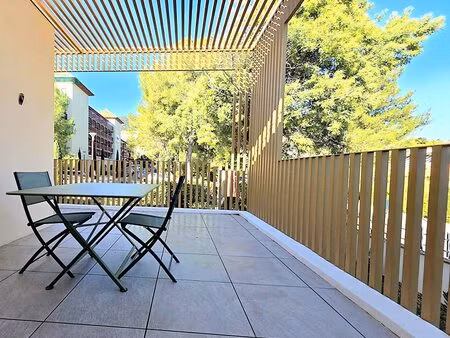appartement 3 pieces terrasse 2 parking privatif en sous-sol –
