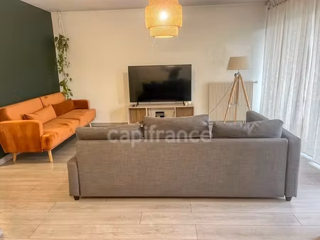appartement t3 de 82m  rénové et traversant  1er étage avec terrasses  montpellier (34)