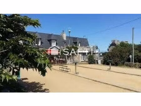 location commerce 244 m² à plougrescant (22820)