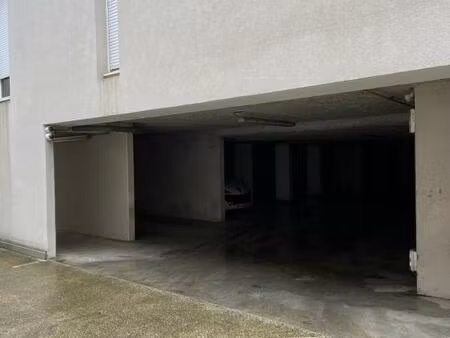 castelnau-le-lez - place de parking couverte a vendre – résidence sécurisée -