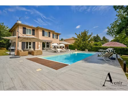 maison ecully 200 m2 - 5 chambres - climatisée - piscine - garage double