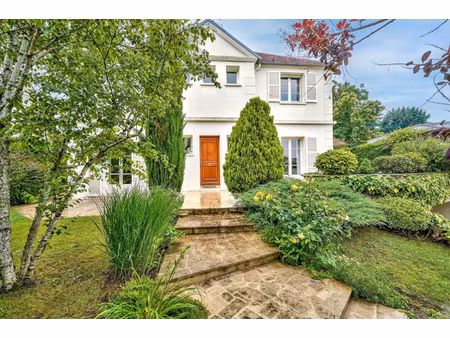 charme  volumes et lumière : très belle maison de 287 m2 aux