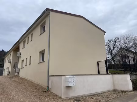 location appartement 4 pièces 82.9 m² à echenoz-la-méline (70000)  895 €