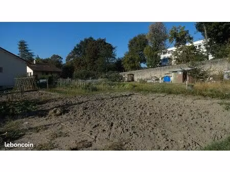 terrain à bâtir 710m²