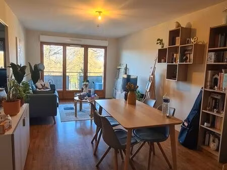 appartement t3 – 63 m² – balcon – garage – résidence calme