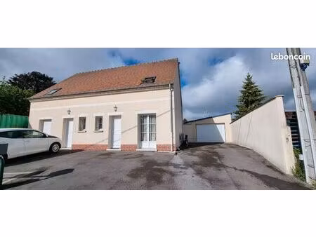 maison 61m2 + double garage 42m2 + jardin