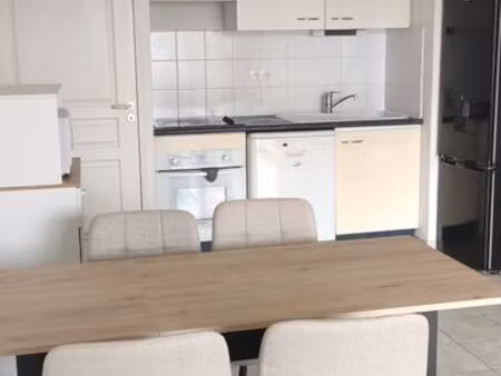 f2 - à louer lezignan corbieres