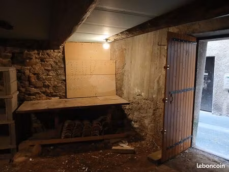 garage moto / box stockage en rdc 50m2