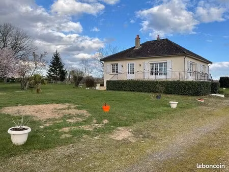 maison à la campagne