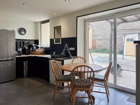 vente maison au gué-de-velluire (85770) : à vendre / 153m² le gué-de-velluire