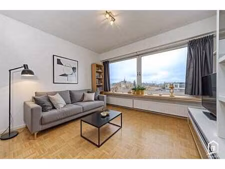 instapklaar stadsappartement te aalst