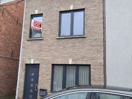 ruime woning met 3 slaapkamers