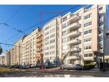 bureaux entièrement rénovés sur avenue prestigieuse