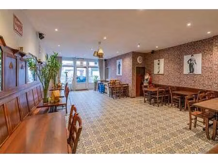 local commercial à sint-pieters-leeuw!