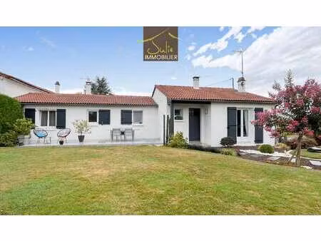 vente maison à bressuire (79300) : à vendre / 121m² bressuire